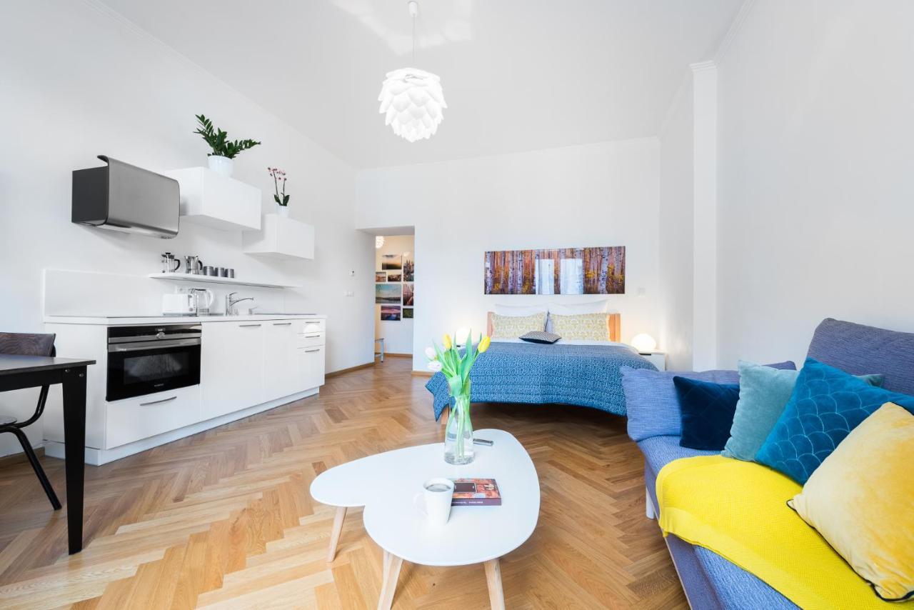 Beautiful Mala Strana Studio By Easybnb プラハ エクステリア 写真
