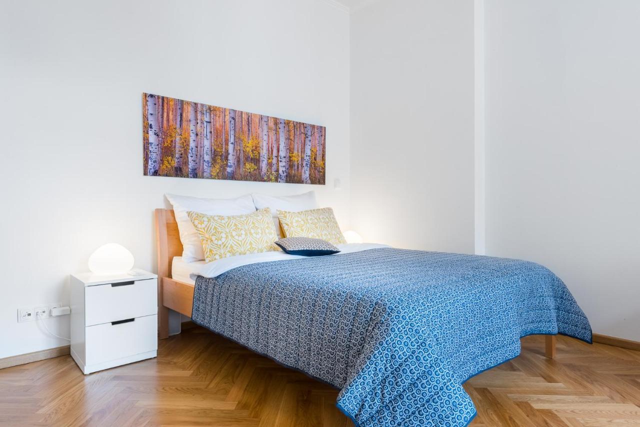 Beautiful Mala Strana Studio By Easybnb プラハ エクステリア 写真